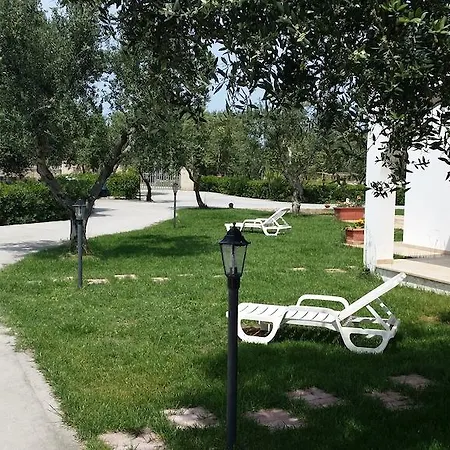 بيت للعطل Oasi Degli Ulivi كاروفينيو